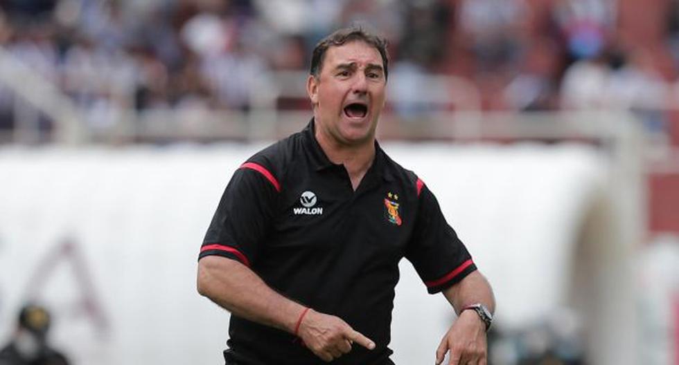 ¿Quién es Néstor Lorenzo, el nuevo técnico de la Tricolor? El argentino Néstor Gabriel Lorenzo fue designado por el Comité Ejecutivo de la Federación Colombiana de Fútbol como nuevo técnico de la Selección Colombia de Mayores, quien tendrá el reto de llevar a la Tricolor a la Copa Mundial de la Fifa Canadá, Estados Unidos y México 2026.