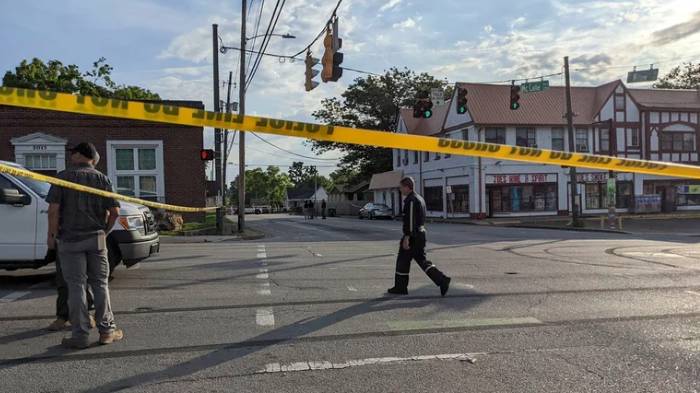 Nuevo tiroteo en Estados Unidos: hay tres muertos y 14 heridos 1 Nuevo tiroteo en Estados Unidos: hay tres muertos y 14 heridos En la mañana de este domingo, 5 de junio, se registró un nuevo tiroteo en Estados Unidos, dejando un saldo de tres muertos y 14 personas heridas de bala y otras lesiones, según informó la policía.