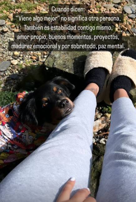 El mensaje de despecho de Jenn Muriel que confirmaría su ruptura con Cossio 2 El mensaje de despecho de Jenn Muriel que confirmaría su ruptura con Cossio Este fin de semana se desataron los rumores de que al parecer Cossio y Jenn terminaron otra vez.