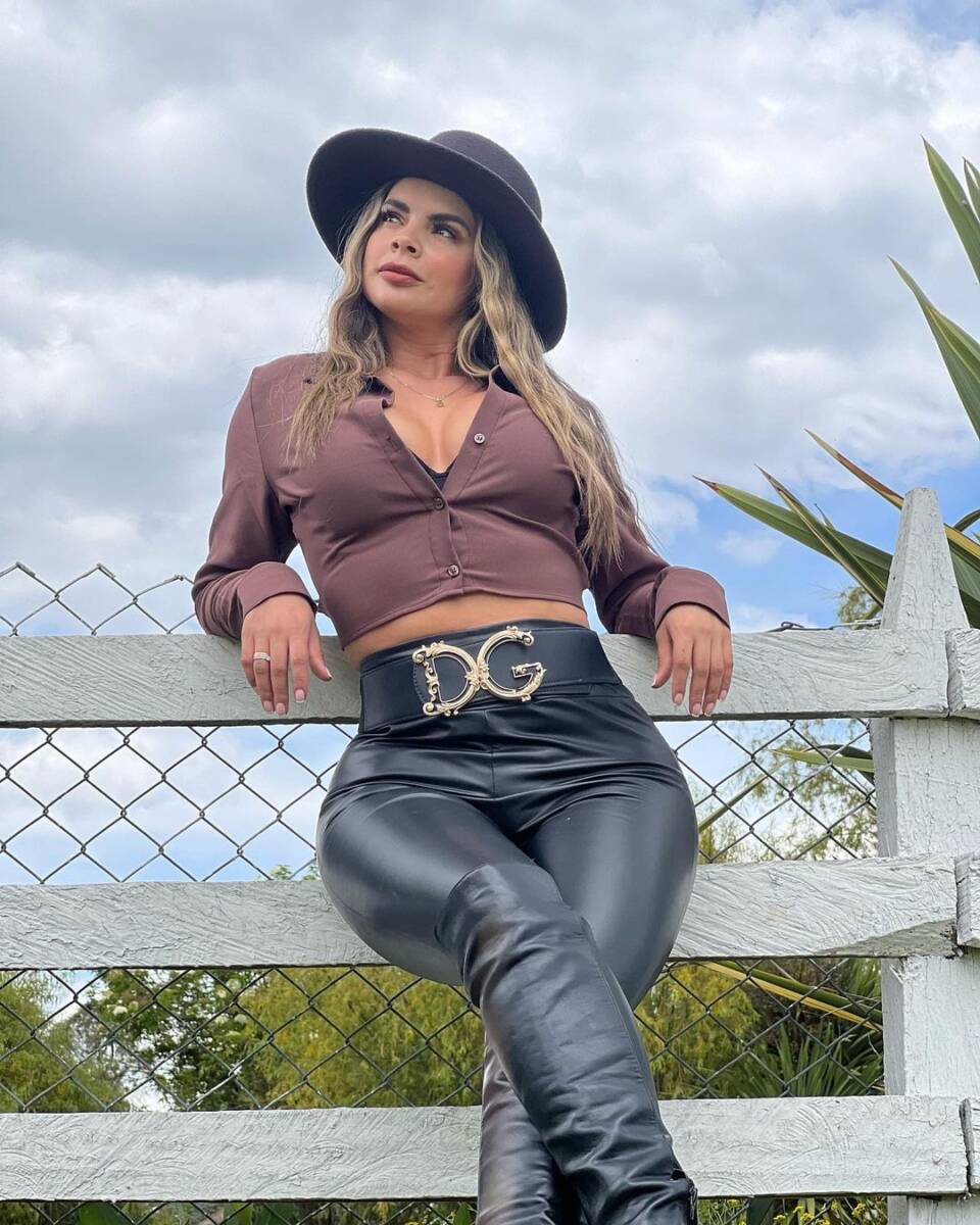 "¿Por qué te dejaron?", Alejandra Serje lanzó 'picante' respuesta A Alejandra Serje le preguntaron el porqué la "dejaron" y sin rodeos lanzó una 'picante' respuesta.