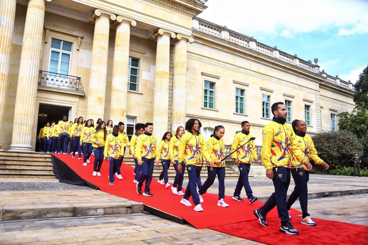Colombia triunfa con 354 medallas en los Bolivarianos 2022 1 Colombia triunfa con 354 medallas en los Bolivarianos 2022 Colombia cerró su participación en la versión 19 de los Juegos Bolivarianos con 171 medallas de oro, 104 de plata y 79 de bronce logrando el primer lugar del certamen que tuvo como sede principal a Valledupar. Venezuela se quedó con la segunda plaza con 208 preseas, mientras que Ecuador logró el tercer puesto con 146.