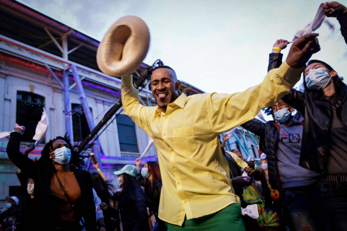 ¡El Festival de Música del Pacífico Petronio Álvarez llega a Bogotá! 2 ¡El Festival de Música del Pacífico Petronio Álvarez llega a Bogotá! El Festival de Música del Pacífico Petronio Álvarez, que llega a su edición número 26, llegará esta semana a Bogotá, con el propósito de contagiar al país con todo su sabor y legado.