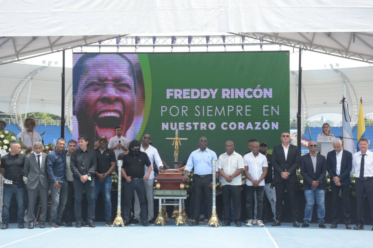 Fiscalía pedirá que se cierre la investigación por la muerte de Freddy Rincón La Fiscalía radicará en las próximas horas una solicitud de audiencia de preclusión para pedir el cierre de la investigación por la muerte del exfutbolista Freddy Rincón el pasado 10 de abril.