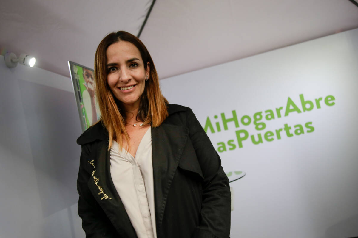 Icbf abrió convocatoria para encontrar 500 nuevos hogares sustitutos 4 Icbf abrió convocatoria para encontrar 500 nuevos hogares sustitutos El Instituto Colombiano de Bienestar Familiar (ICBF), en cabeza de su directora Lina María Arbeláez, realizó el lanzamiento de la campaña ‘Mi Hogar Abre las Puertas’, para encontrar a 500 nuevas familias que deseen acoger, cuidar y proteger temporalmente en sus hogares a niños, niñas o adolescentes a los que les han vulnerado sus derechos. Con esta convocatoria se espera poder beneficiar a más de 1.500 niños, niñas o adolescentes.