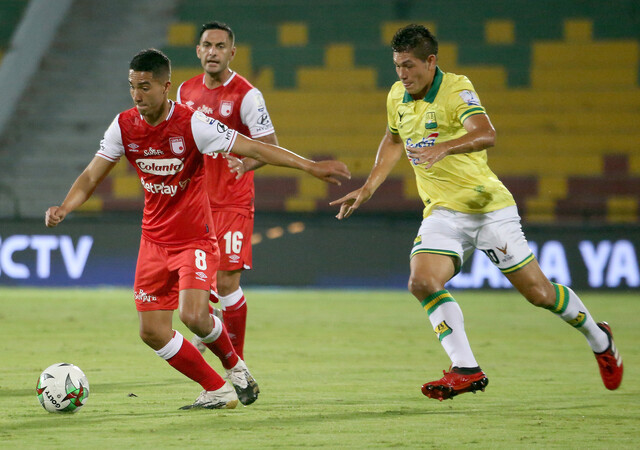 Santa Fe, a defender el invicto en la Liga, frente al Junior Santa Fe tendrá una dura prueba en la Liga. Esta tarde (6:10 p.m.) visitará al Junior con el objetivo de sumar su segunda victoria en el torneo y mantener su invicto.En Q’HUBO le contamos las novedades que hay para este compromiso, el plan que tiene Alfredo Arias para ganar, entre otras noticias.