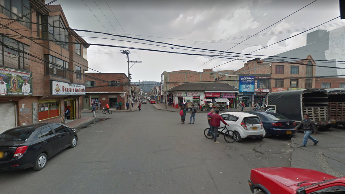 Crimen a la madrugada, hombre murió por herida en el abdomen 1 Crimen a la madrugada, hombre murió por herida en el abdomen En la madrugada de ayer, cuando las calles del municipio de Facatativá se encontraban solitarias y silenciosas, un hombre se debatía entre la vida y la muerte, esperando ser auxiliado para no abandonar este mundo.