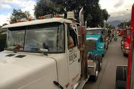 Sector transporte le hace peticiones al gobierno de Petro 1 Sector transporte le hace peticiones al gobierno de Petro Los gremios del transporte terrestre de pasajeros le presentaron al nuevo Gobierno Nacional los principales retos del sector para los próximos cuatro años, entre los que resaltaron el precio de los combustibles y la informalidad.