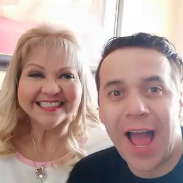 El amor de ‘La Gorda’ y ‘Polilla’ está intacto después de 25 años juntos 1 El amor de ‘La Gorda’ y ‘Polilla’ está intacto después de 25 años juntos Uno de esos es el de la ‘Gordita’ Fabiola y ‘Polilla’, dos de los humoristas más queridos del país y quienes sacaron pecho contándonos que están cumpliendo 25 años juntos. ¡Qué bombril!