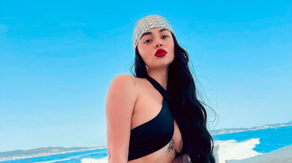 "Estoy cansada de ser fuerte”: 'La Segura' habló de su dura recaída En un mar de lágrimas apareció la influenciadora 'La Segura' en sus historias de Instagram contando que tuvo una recaída en su estado de salud, pues nuevamente está padeciendo un fuerte dolor que no la deja hacer nada.