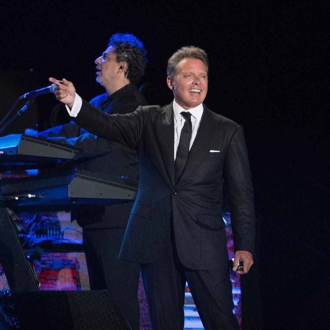 Revelan que Luis Miguel es fan de Mafe Walker Recientemente, una amiga cerca al cantante Luis Miguel reveló a la prensa internacional que el mexicano es 'fan' de la bogotana Mafe Walker, esto debido a que al artista le gusta todo lo relacionado con los alienígenas.