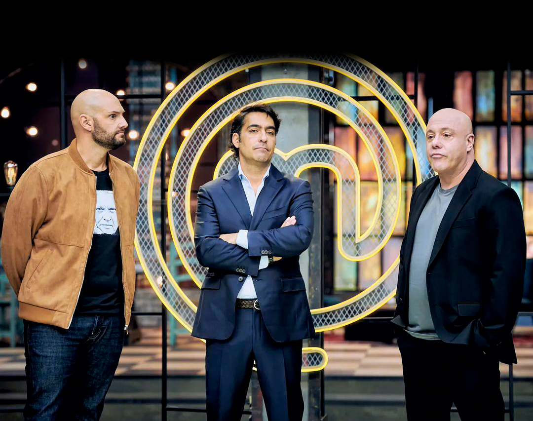 Este sería el concursante de ‘MasterChef’ que no llegaría al grupo de 4 finalistas￼ El reality de cocina ‘MasterChef Celebrity’ ya está en su recta final y tiene a más de uno comentando quién sería el ganador de esta temporada. Tras la salida de Estiwar G, quedan 5 concursantes.