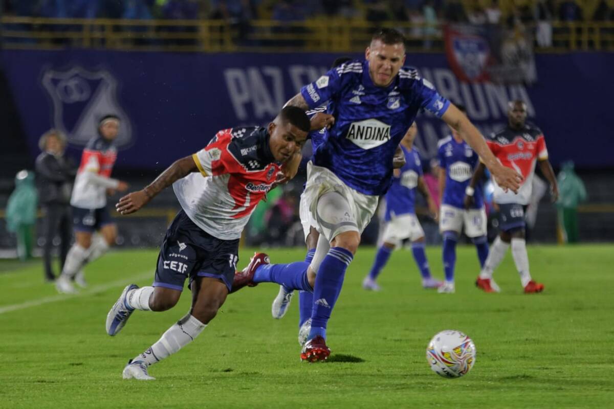 Millos goleó y quedó a un paso de las semifinales de Copa Millonarios hizo la tarea este miércoles en la noche en el estadio El Campín y derrotó 3-0 a Fortaleza, el único sobreviviente de la B, en el partido de ida de los cuartos de final de la Copa BetPlay 2022.