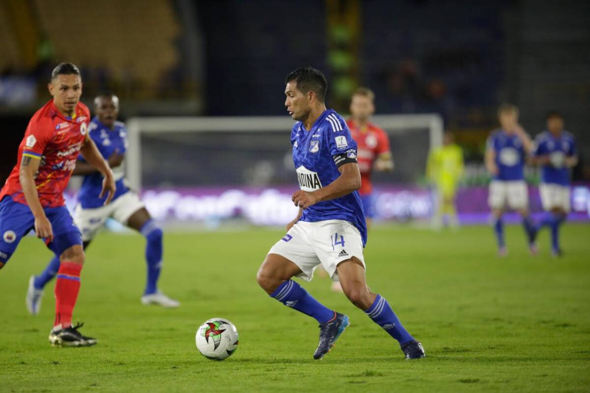 Millos no pudo con Pasto en su debut: empataron 1-1 1 Millos no pudo con Pasto en su debut: empataron 1-1 El visitante tuvo que encerrarse en el área, porque Millos le llegó por todos los lados y comenzó a atacar con remates de Larry Vásquez y Carlos Gómez. En ese momento el arquero Víctor Cabezas era el salvador. Pero la tranquilidad le duró muy poco.