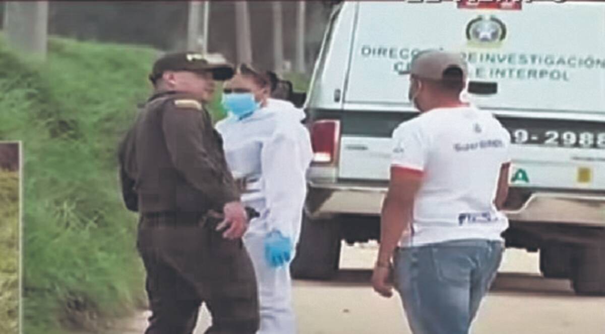 Encuentran cuerpo de un hombre en laguna de Soacha 1 Encuentran cuerpo de un hombre en laguna de Soacha En la mañana de ayer un ciudadano que transitaba por el sector del Humedal de la Chucuita, en el municipio de Soacha, entre Ciudad verde y Hogares de Soacha, se llevó tremendo susto cuando vio el cuerpo de una persona en aparente estado de descomposición.