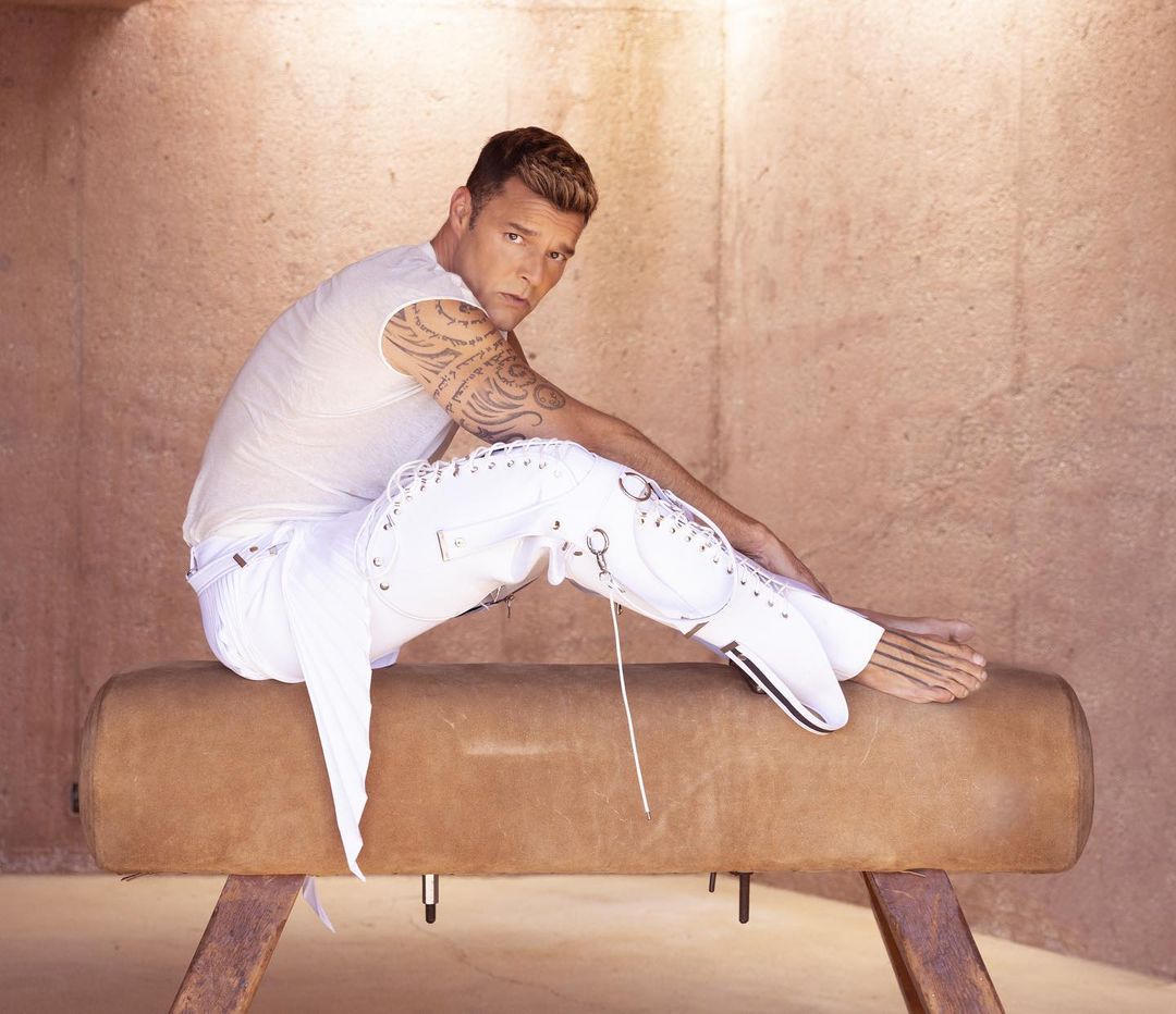 Ricky Martin enfrentaría 50 años de cárcel por acusación de incesto 4 Ricky Martin enfrentaría 50 años de cárcel por acusación de incesto Ricky Martin será llevado ante la justicia debido a una acusación de incesto interpuesta por su sobrino. En Puerto Rico, el delito es condenado hasta con 50 años de cárcel.
