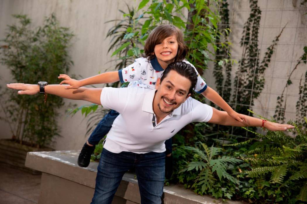 Sebastián Vega habló sobre el pleito con su ex y su esposa rompió en llanto 2 Sebastián Vega habló sobre el pleito con su ex y su esposa rompió en llanto El actor Sebastián Vega rompió el silencio al hablar de la situación con su primer hijo mientras se encontraba en entrevista en el programa 'La sala de Laura Acuña'.