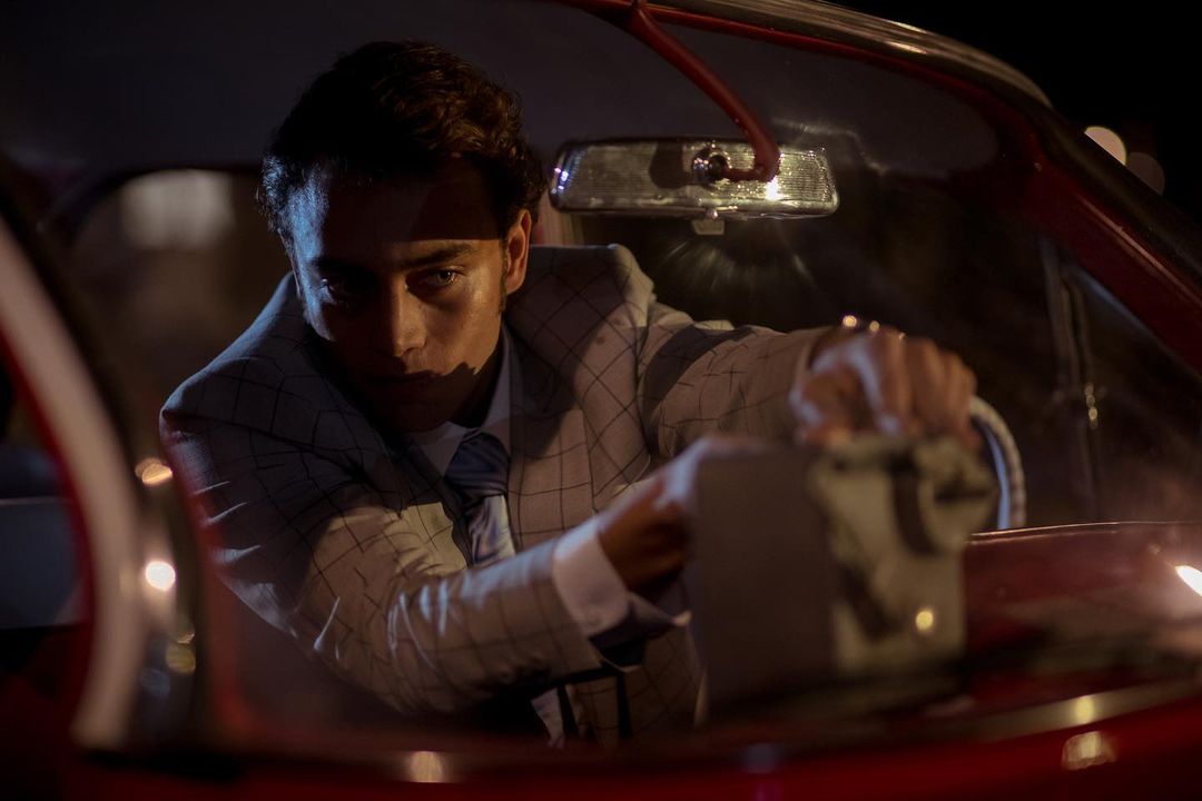 Sebastián Osorio, la versatilidad en cada papel Actualmente, aparece en las pantallas de la televisión colombiana como Emmanuel Villegas en la novela del Caracol TV, ‘El cartel de los sapos, el origen’, una interpretación por la cual tuvo que sumergirse en la cultura caleña. Admite que uno de sus retos más grandes fue aprender el acento que caracteriza a los vallecaucanos.
