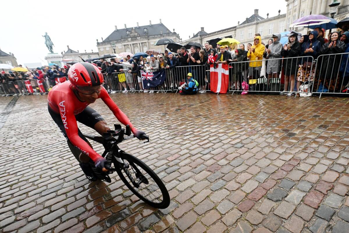 Así les fue a los colombianos en el arranque del tour de Francia El tour de Francia arrancó a tempranas horas de la mañana y con este, la fe de todos los seguidores de Daniel Martínez, Nairo Quintana y Rigoberto Urán se pegaron a sus pantallas para poder hacerles fuerza y enviarles toda la energía durante el tour de Francia.
