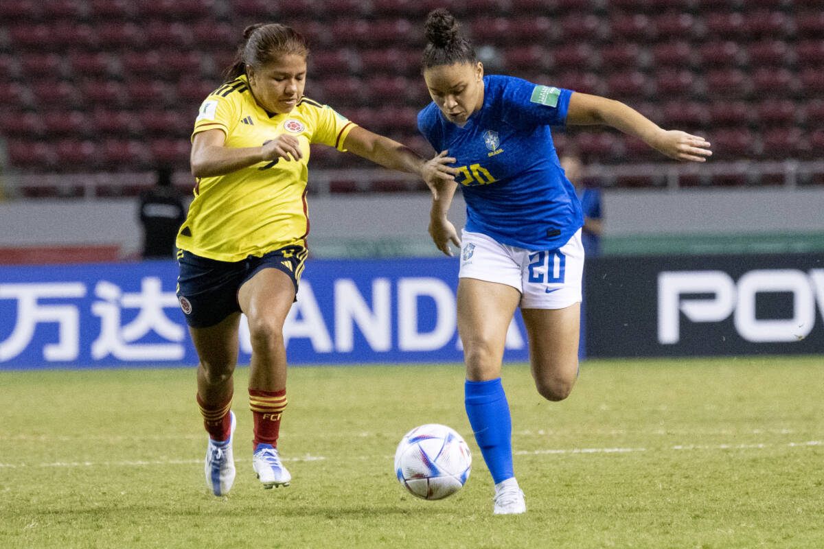 Colombia cayó con Brasil y se despidió del Mundial Femenino Sub 20 2 Colombia cayó con Brasil y se despidió del Mundial Femenino Sub 20 Con honor, la Selección Colombia Femenina le puso fin a su participación en el Mundial Femenino Sub 20, en Costa Rica. En un luchado encuentro frente a la poderosa Brasil, el equipo dirigido por Carlos Paniagua cayó este sábado 1-0 y quedó eliminado en los cuartos de final.
