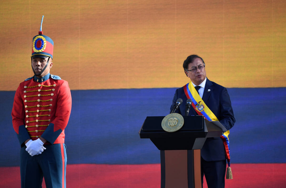 Gustavo Petro: "Hoy empieza nuestra segunda oportunidad" El presidente de la República, Gustavo Petro Urrego, aseguró en su primer discurso como Jefe de Estado que “hoy empieza nuestra segunda oportunidad”, que “hoy empieza la Colombia de lo posible”.