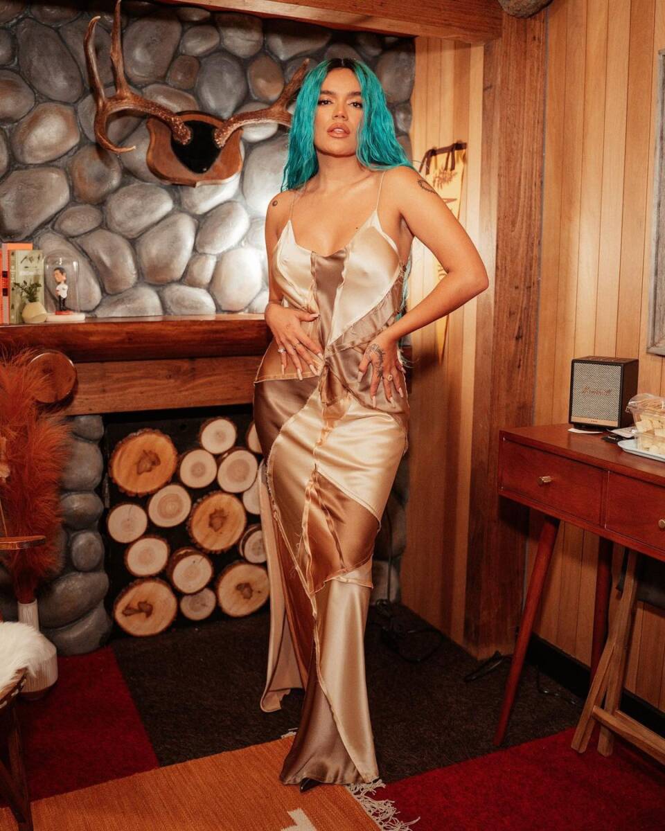 ¡Rompió otro récord! Karol G es la artista femenina más nominada en los Billboard Por su parte, Bad Bunny encabeza la lista con 23 nominaciones como mejor Artista del año, Álbum del año, entre otras.