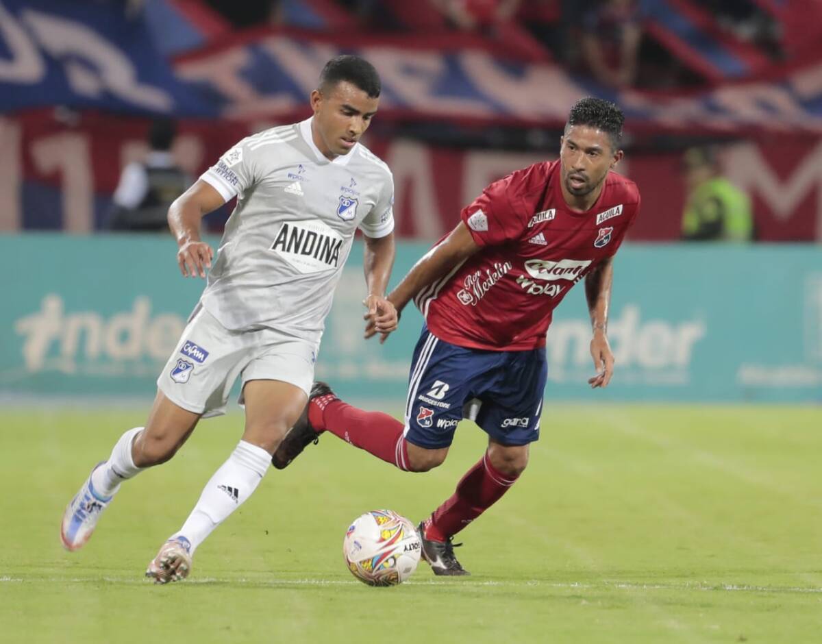 Millos venció al DIM y quedó a un paso de la final de Copa 1 Millos venció al DIM y quedó a un paso de la final de Copa El estadio Atanasio Girardot de Medellín fue escenario anoche de un partidazo. Millonarios logró un triunfazo, en la ida de la semifinal de la Copa Colombia, al imponerse 0-2 sobre el Deportivo Independiente Medellín. El encuentro deportivo que fue arbitrado por Éder Enrique Vergara.