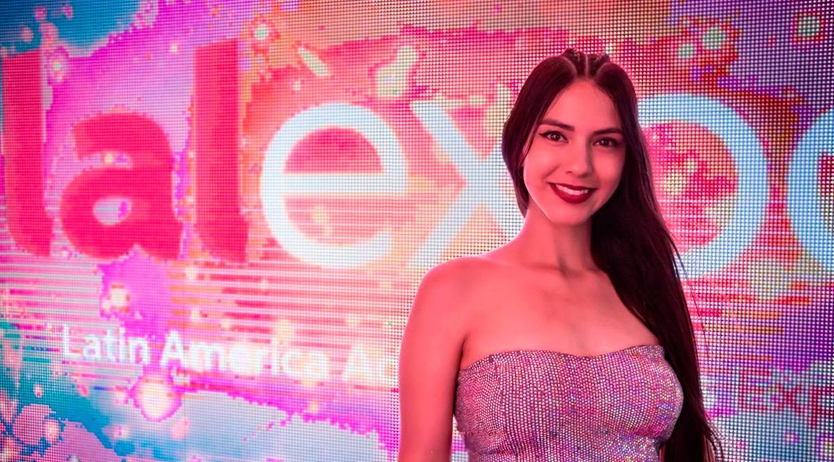 Modelo webcam perdió la sensibilidad en su zona íntima por usar vibradores Una modelo webcam colombiana por medio de su cuenta de TikTok reveló que debido al uso excesivo de juguetes sexuales perdió la sensibilidad en su zona íntima y ya no sentía placer.