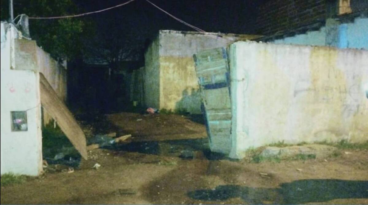 Mujer le prendió fuego a la casa de su mamá porque no le cuidó sus hijos Una mujer de 26 años quemó la casa de su mamá solo porque no le quiso cuidar a sus dos hijos para ella poder salir. El hecho se presentó en Mar de Plata, Argentina.