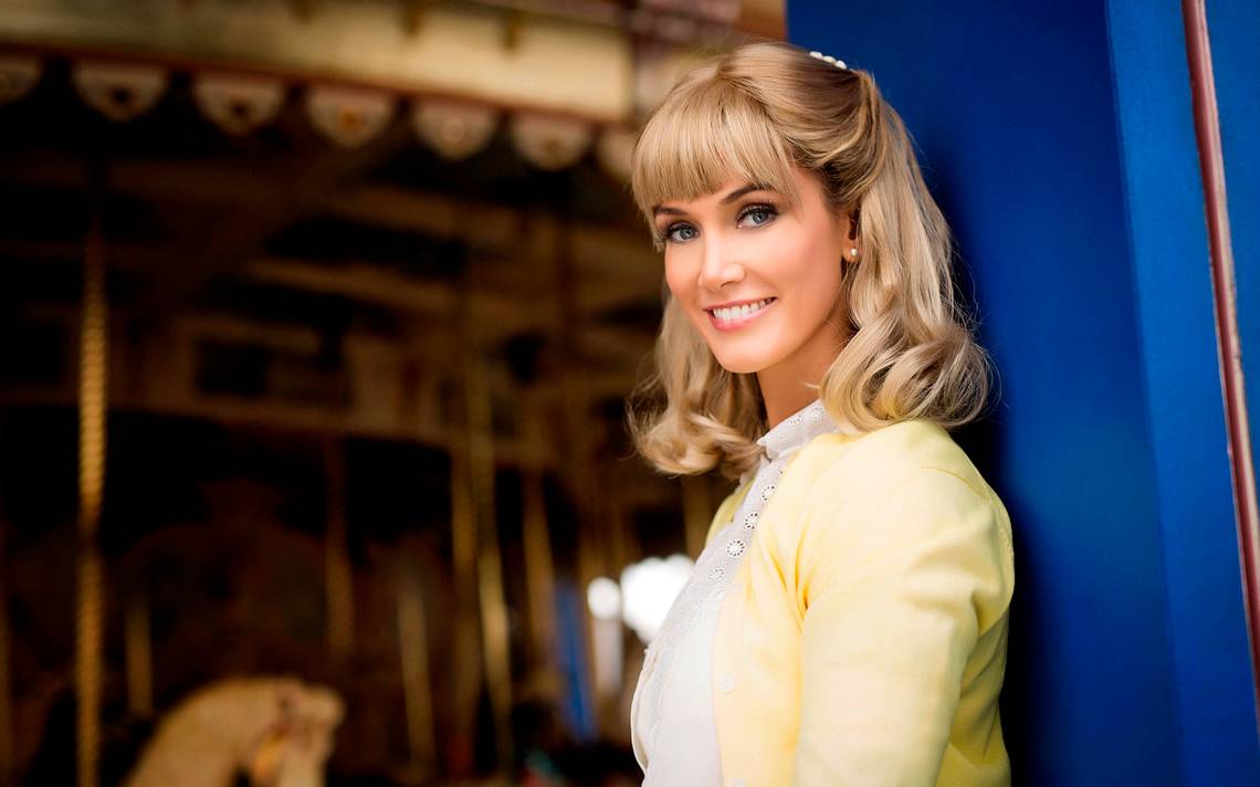 Murió Olivia Newton-John, protagonista de la película 'Brillantina' La cantante y actriz Olivia Newton-John, que saltó a la fama mundial por su papel en el taquillero film musical 'Brillantina', murió el lunes a los 73 años, según informó su familia. 