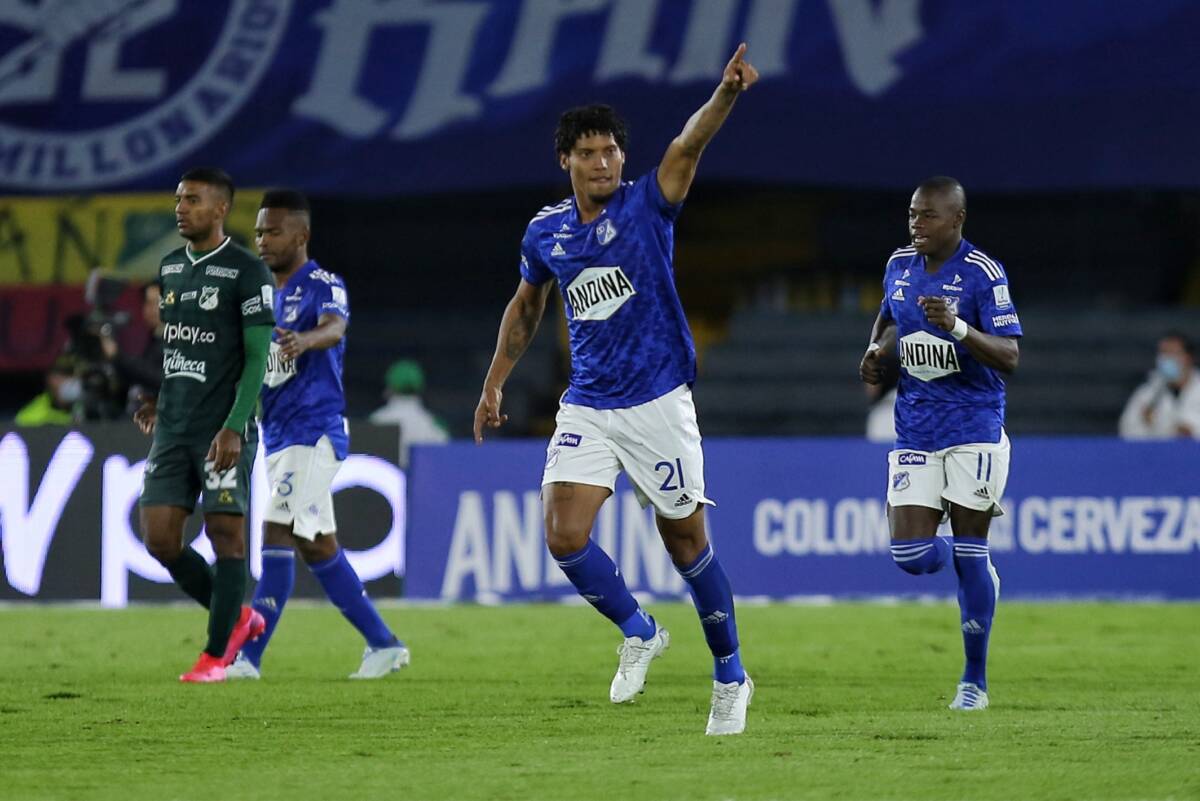 Millonarios goleó al Cali y no suelta la punta de la Liga En el cumpleaños 484 de Bogotá Millonarios le dio un regalo a los capitalinos. El cuadro 'Embajador' goleó este sábado 4-2 al Deportivo Cali, en el estadio El Campín, y se consolida como líder de la Liga. Además, mantiene su invicto que ya va en seis fechas.