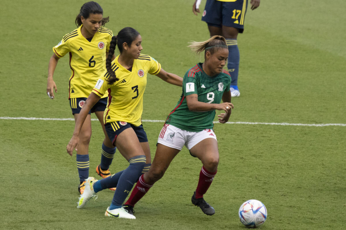 ¡De infarto! Las superpoderosas empataron contra la escuadra mexicana Luego de un partido de toma y dame entre la Selección Colombia Femenina y el equipo mexicano, las superpoderosas empataron y se llevaron un punto en la clasificación que hoy las posiciona líderes del grupo B de Copa Mundial Femenina de Fútbol Sub-20.