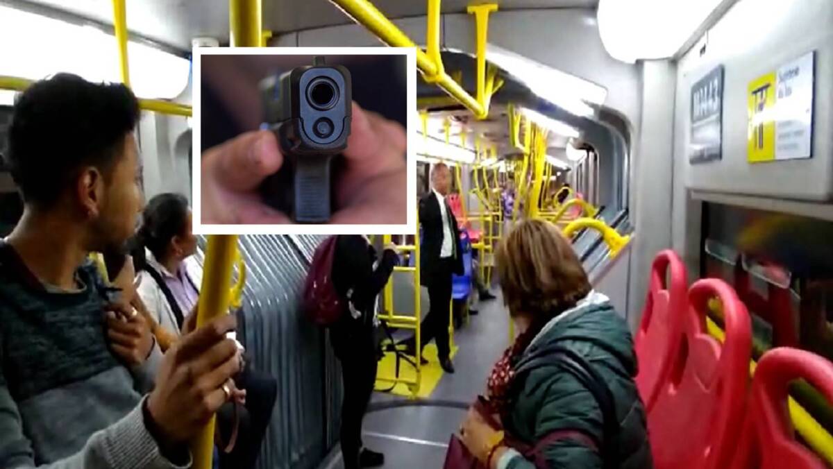 Policía mató a ladrón que robó a pasajeros de TransMilenio 6 Policía mató a ladrón que robó a pasajeros de TransMilenio Según se conoció, uno de los criminales detenía el bus mientras que su cómplice intimidaba a los ciudadanos para que entregaran sus pertenencias, sin embargo, no contaban con que una de las víctimas era un escolta de la Policía, que tenía consigo su arma de dotación.