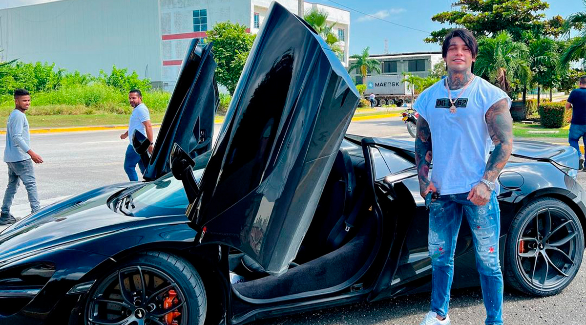 ¡Tremendo lujo! Yeferson Cossio compartió su nuevo y costosísimo carro Siga leyendo: Yeferson Cossio se le midió al reguetón y lanzó su canción “Exótico”