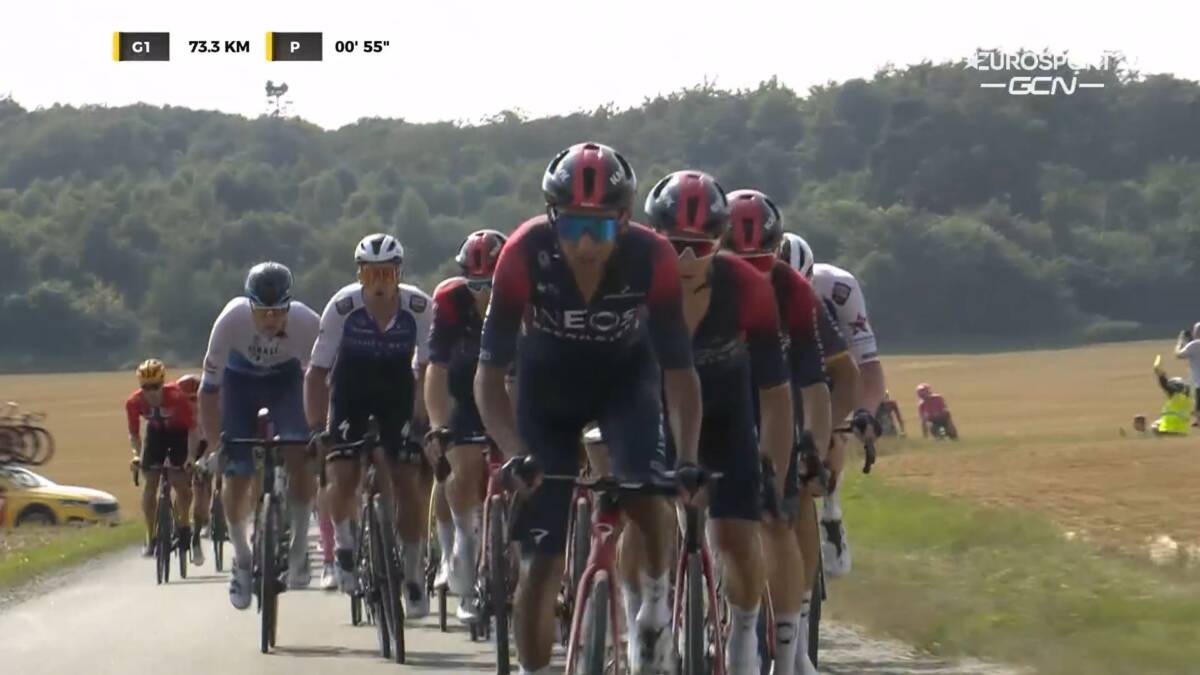 Así fue el regreso de Egan Bernal Con un recorrido de 222 kilómetros, arrancó el Tour de Dinamarca que contó con el regreso del colombiano Egan Bernal.