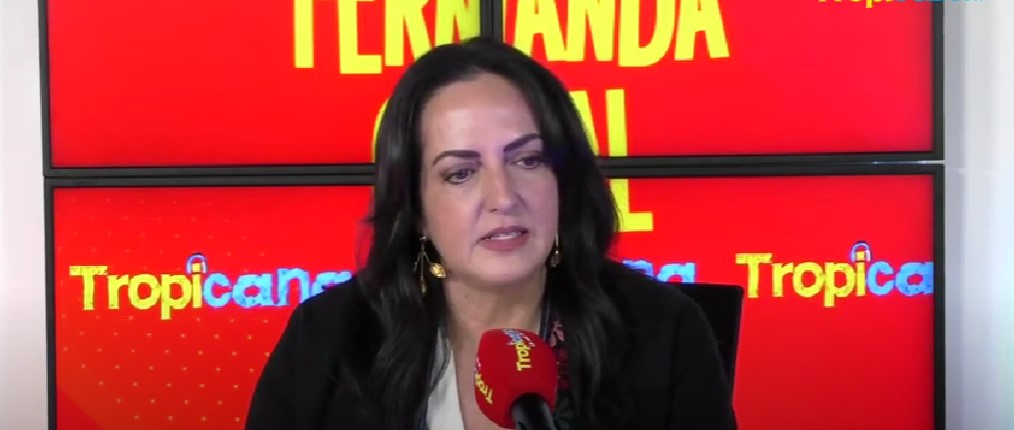 "A mí me sobran pretendientes": María Fernanda Cabal María Fernanda Cabal, senadora del partido Centro Democrático y quien se ha caracterizado por liderar la oposición en el Senado, estuvo en el programa ‘Cómo amaneció Bogotá’ de Tropicana, donde habló de diferentes temas entre los que se encuentran sus nuevos desafíos políticos, pero algo que llamó la atención fue una revelación sobre su vida privada.