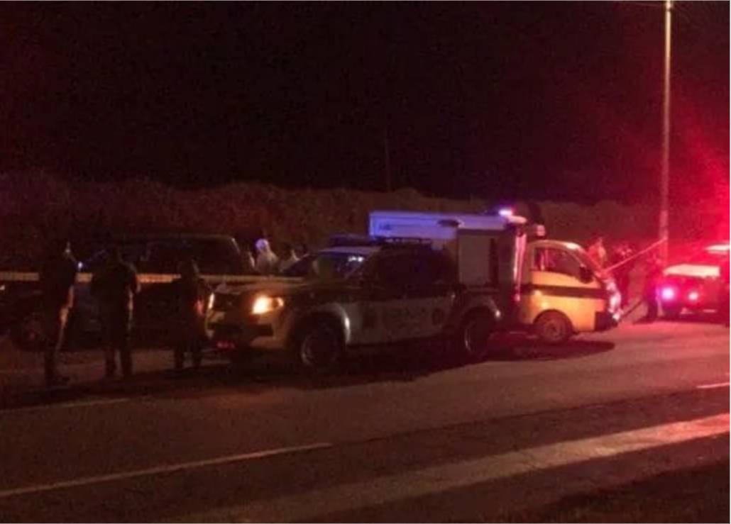 Revelan quién es el dueño de la camioneta donde se encontraron los cuerpos 1 Revelan quién es el dueño de la camioneta donde se encontraron los cuerpos En el vehículo, según lo señaló en horas de la mañana de este viernes el comandante encargado de la Policía de Bogotá, Herbert Benavidez, los cuerpos se encontraban en el baúl uno sobre otro, y ninguno pudo ser identificado porque dentro del automotor no había ningún documento.