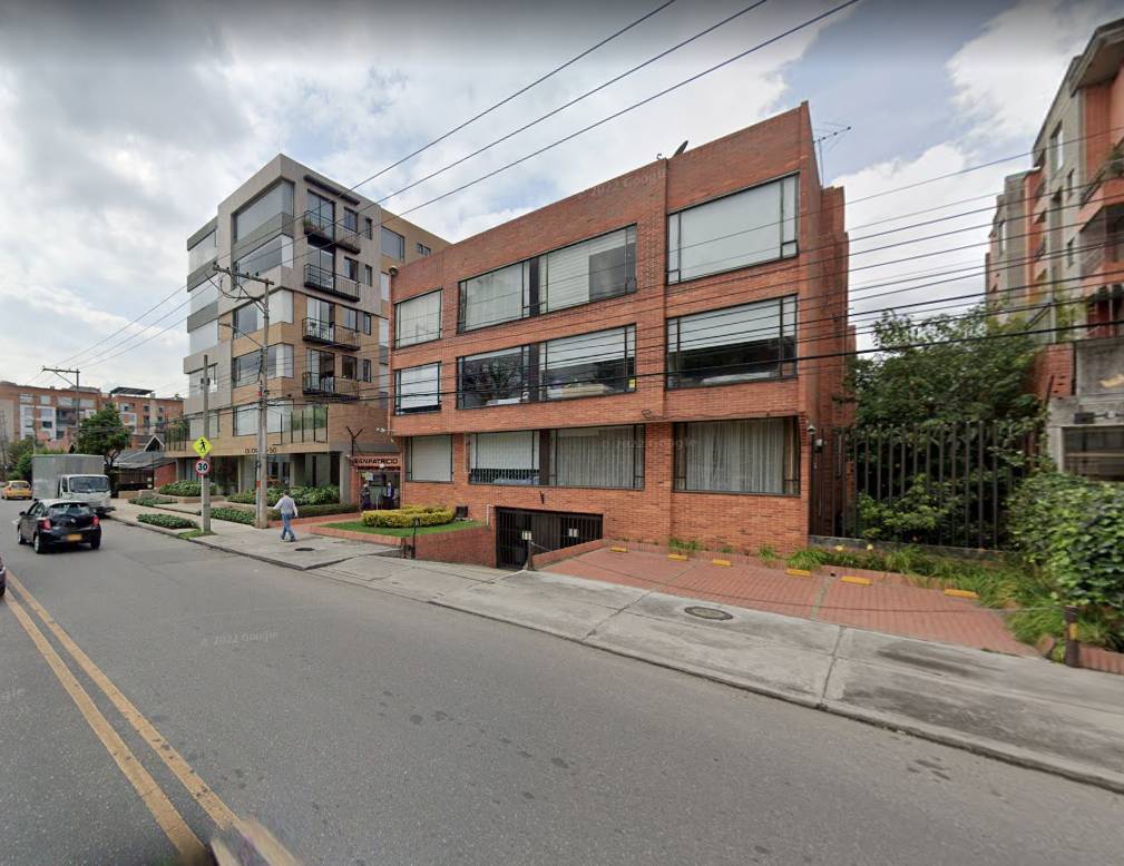 A diplomáticos marroquíes los robaron mujeres que conocieron por Tinder En Bogotá departir se ha convertido en una verdadera pesadilla. Nadie se salva de la cizaña de la delincuencia. Que lo digan los tres diplomáticos marroquíes que fueron drogados por dos mujeres sobre la tarde de este martes en el norte de la capital, luego de que se embarcaran en lo que sería una tarde amena con chicas bogotanas.