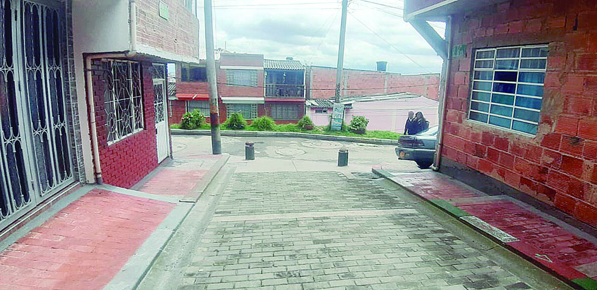 Otro doloroso feminicidio en Ciudad Bolívar: de un disparo acabaron con Leidy Bogotá sigue viendo morir a sus mujeres a manos de hombres furiosos. La lista sigue creciendo preocupante: en los últimos diez días cuatro mujeres han sido asesinadas, tres en la capital y una en Cundinamarca. Todas murieron a manos de un hombre y por temas pasionales.