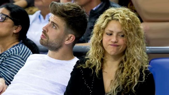 "La etapa más oscura de mi vida": Shakira por fin habló de su separación 2 "La etapa más oscura de mi vida": Shakira por fin habló de su separación La cantante barranquillera Shakira habló por primera vez desde que se conoció su separación con el futbolista Gerald Piqué. La artista se confesó sobre el duro momento por el que está atravesando y reveló varios detalles de su tan comentada ruptura amorosa.
