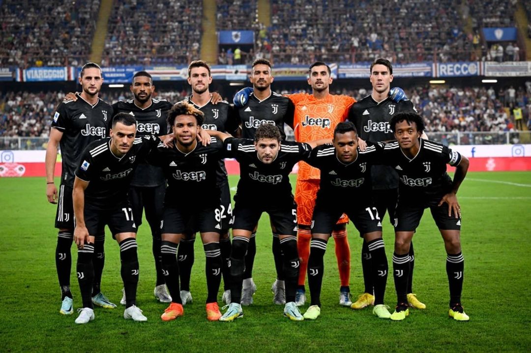 Así quedaron los grupos de la Champions League En Estambul (Turquía) se realizó este jueves el sorteo de la fase de grupos de la Liga de Campeones de Europa o también conocida como la Champions, el torneo de clubes más importante del mundo. Y, como es tradición, este evento dejó algunas sorpresas, pues algunos equipos poderosos del Viejo Continente se verán frente a frente. Le contamos.