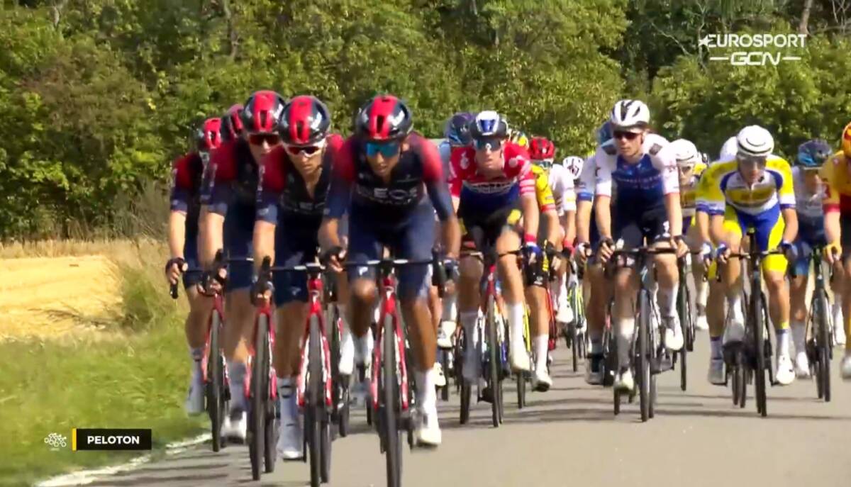 Así le fue a Egan Bernal en la tercera etapa del Tour de Dinamarca 3 Así le fue a Egan Bernal en la tercera etapa del Tour de Dinamarca El deportista colombiano, Egan Bernal, sigue continúa su participación en el Tour de Dinamarca. Este jueves se corrio la tercera jornada sobre 237 kilómetros.
