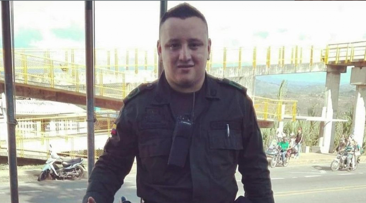 ¡Indignante! Asesinan a policía el día que salió de vacaciones En las últimas horas se registró el asesinato de un policía en el norte del Cauca. Las autoridades están investigando si se trata de un hecho relacionado con el temido 'Plan Pistola' del Clan del Golfo.