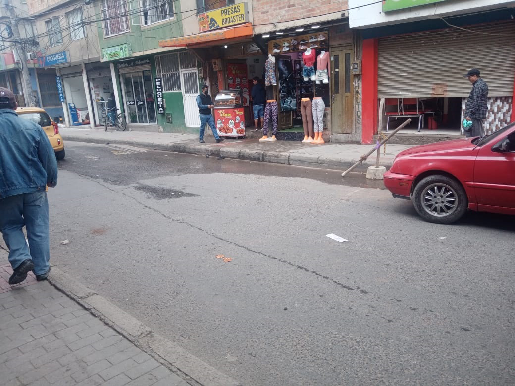 Menor de edad fue asesinado en Lisboa Las muertes violentas se están convirtiendo en una lamentable constante en Bogotá por cuenta de los múltiples homicidios o levantamientos de cadáveres que se reportan prácticamente a diario.