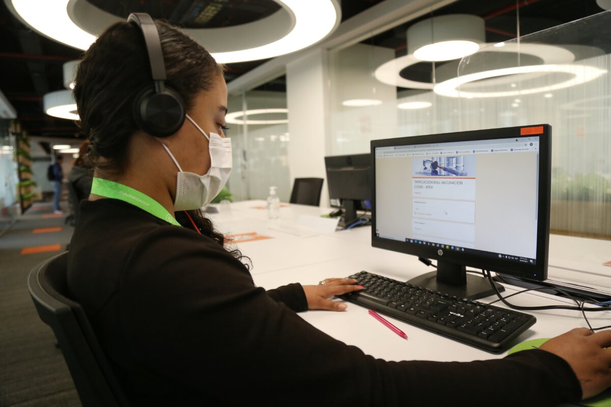 Nueva empresa trae camello para 1.000 personas 1 Nueva empresa trae camello para 1.000 personas Párele bolas a esta oportunidad de trabajo, que además de tener uno de los mejores salarios para el área de servicio al cliente, le trae otros beneficios.