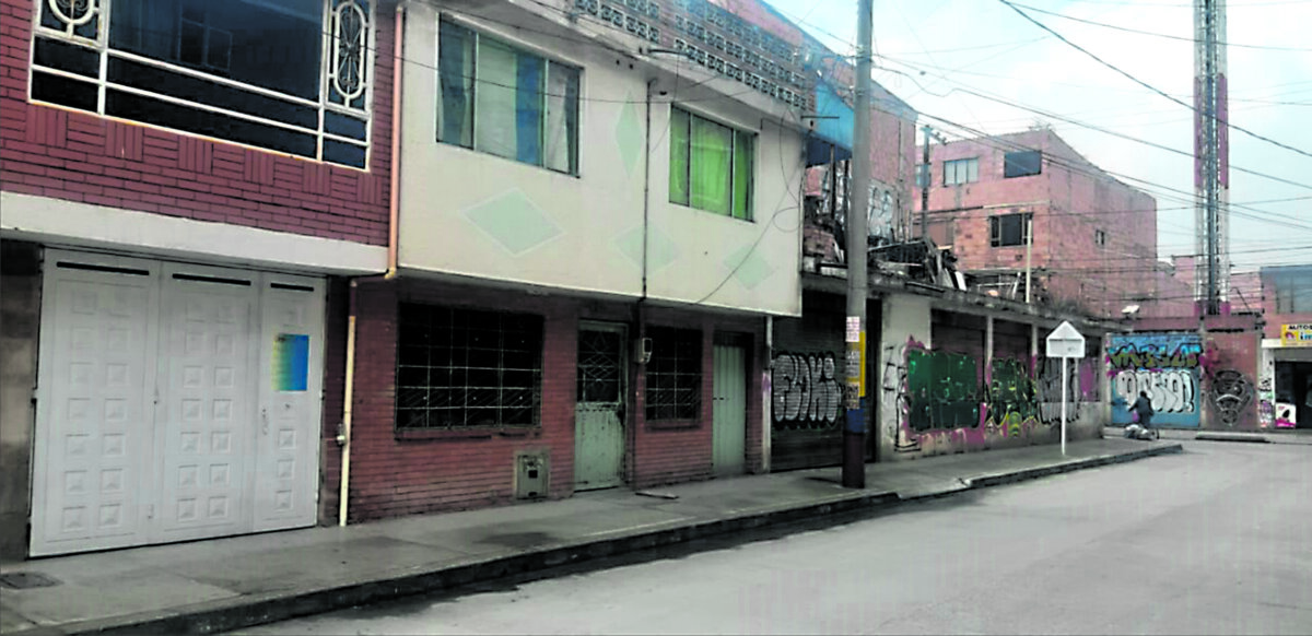 Extraño fin en Piamonte La muerte sigilosa visitó una humilde vivienda del barrio Piamonte en la localidad de Bosa la madrugada de este jueves.