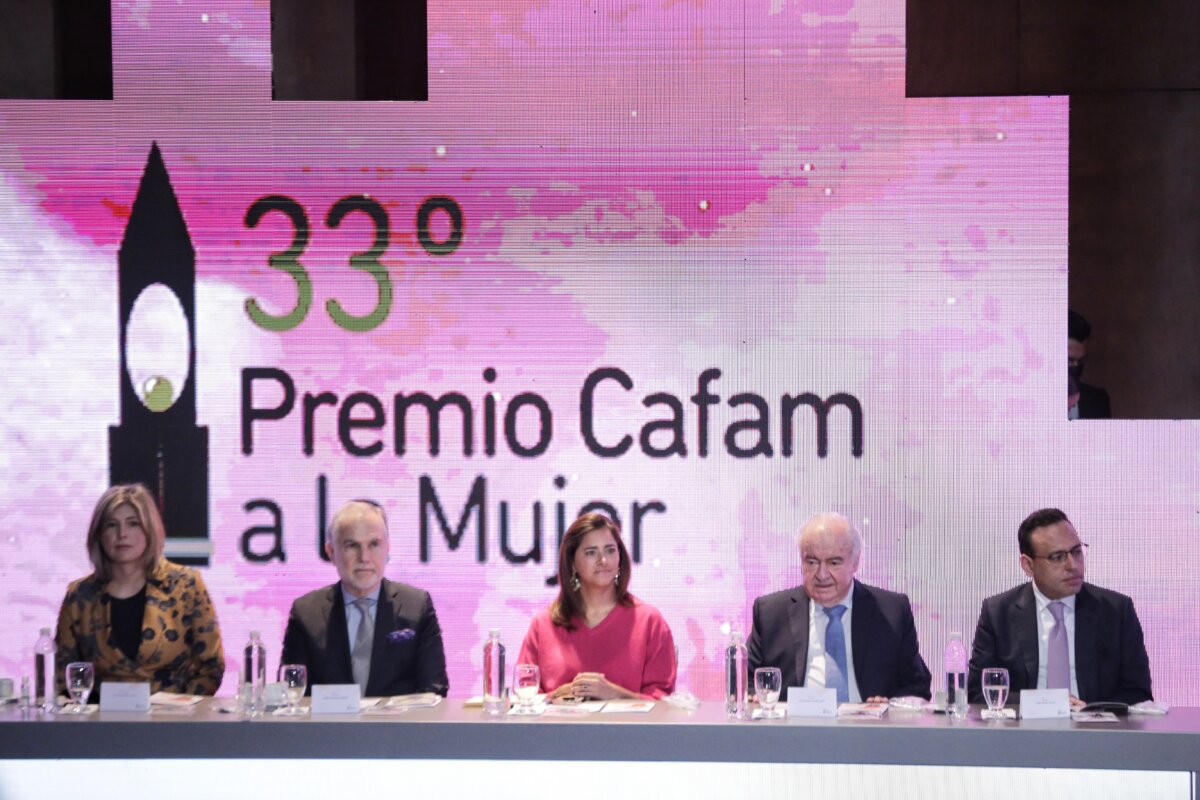 Abren postulaciones para nueva edición del premio Cafam a la mujer 1 Abren postulaciones para nueva edición del premio Cafam a la mujer El Premio Cafam a la Mujer anunció que actualmente se encuentran recibiendo las postulaciones de las candidatas que quieran participar en la nueva edición.