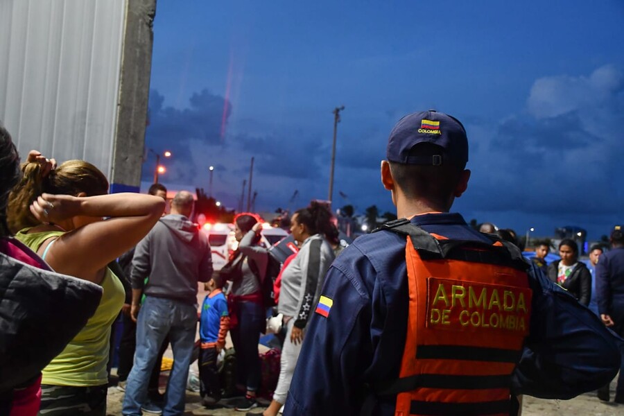 Interceptan embarcaciones con más de 100 migrantes irregulares en San Andrés A lo largo de la última semana se logró la interceptación de ocho embarcaciones en las que pretendían transportar ilegalmente a 118 migrantes irregulares, gran parte de nacionalidad venezolana, desde San Andrés con destino a Centroamérica.
