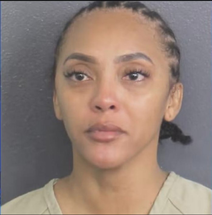 Capturan a colombiana que protagonizó millonario robo de joyas La colombiana Marielys Valencia Martínez, de 39 años, fue arrestada en Estados Unidos tras ser acusada de haber protagonizado un millonario robo de joyas a un hombre al que conoció por internet.