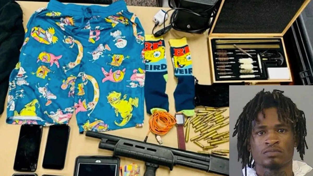 El ladrón que cayó por usar prendas de Bob Esponja La Policía de Oklahoma, en Estados Unidos, por fin atrapó al ladrón que usaba pantaloneta y medias de Bob Esponja cada vez que cometía un hurto. En total, cometió cinco robos entre el 23 de julio y el 13 de septiembre de este año.