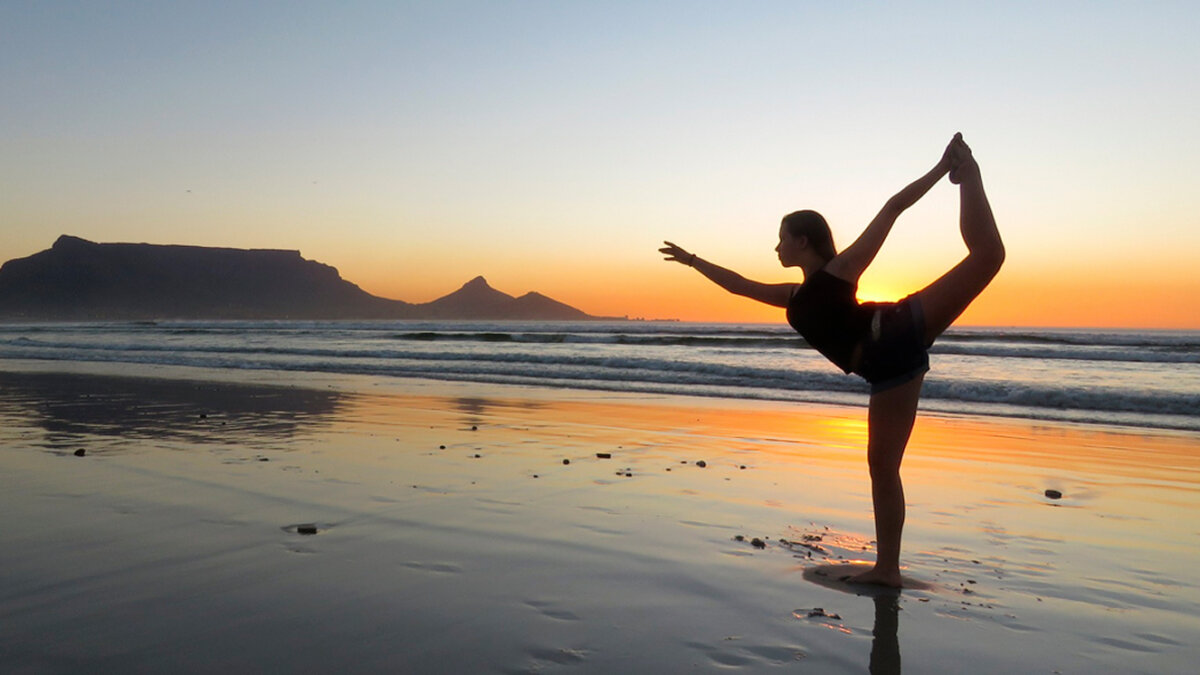 Equilibrio y paz interior, una buena medicina 2 Equilibrio y paz interior, una buena medicina No puede continuar viviendo así. Recuerde que el problema de su cambiante estado de ánimo está dentro de usted, no tiene nada que ver con cosas externas. Y la causa de lo que le pasa solo la encontrará si es capaz de llegar hasta lo más profundo de su corazón y reconoce lo que de verdad está sucediendo allí.